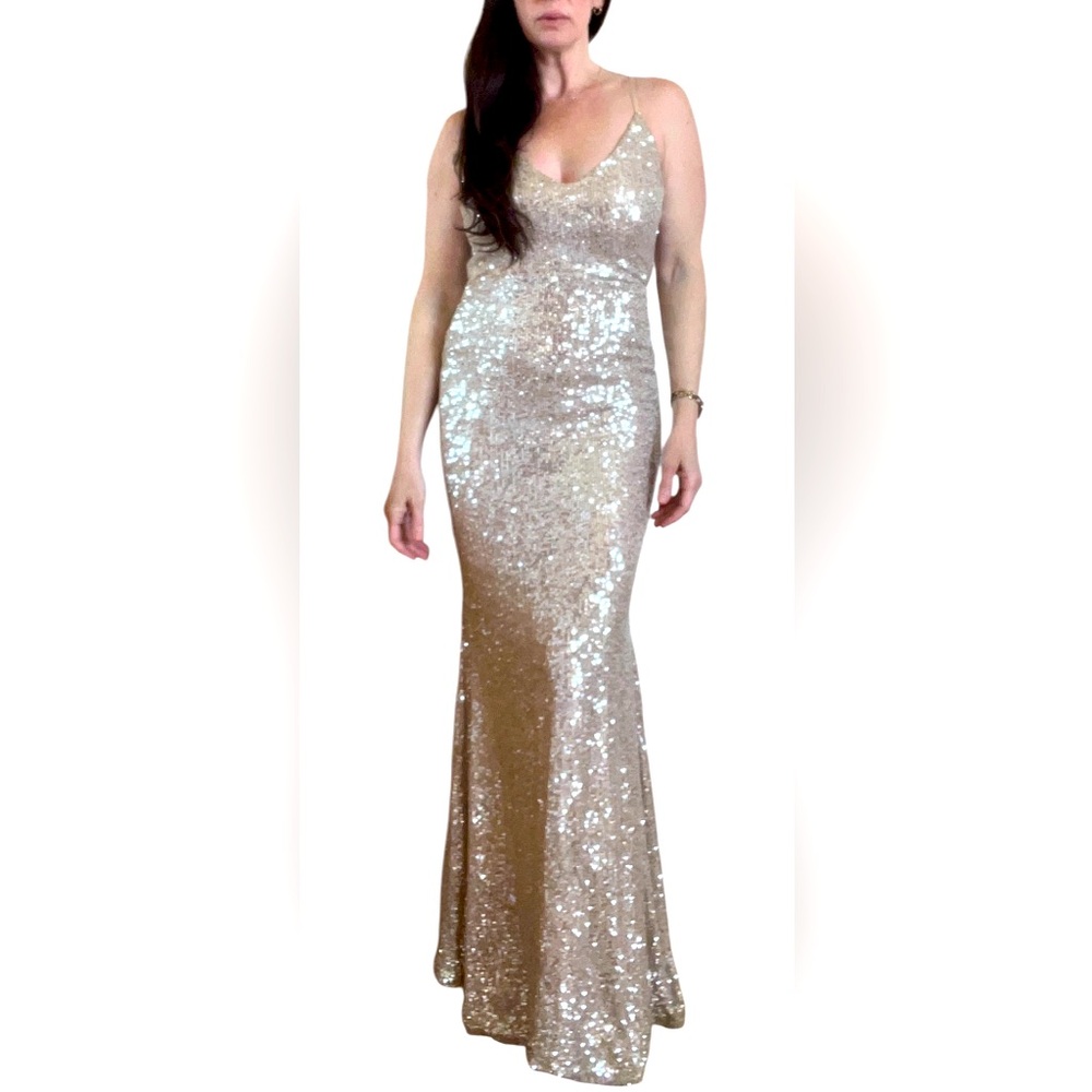 NWT Damaged Lulu’s Champagne Sequin Maxi Spaghetti Strap Gown